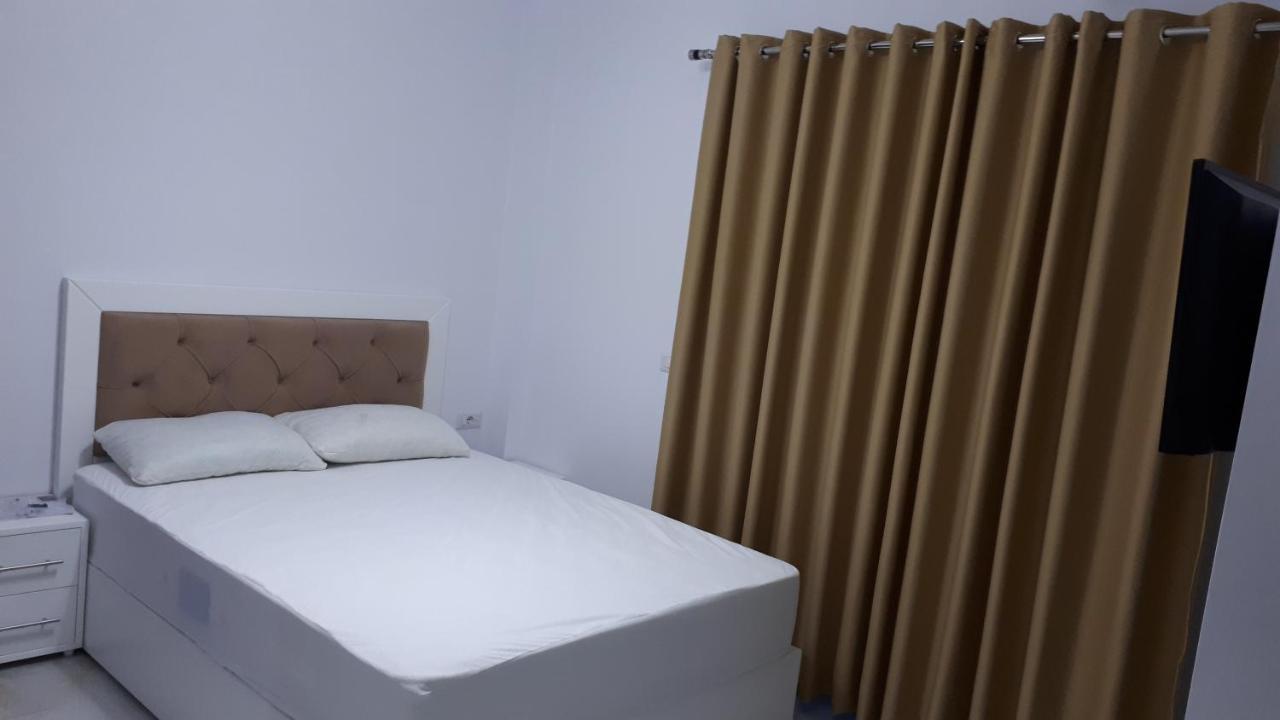 Hotel Zeka Ксамил Экстерьер фото