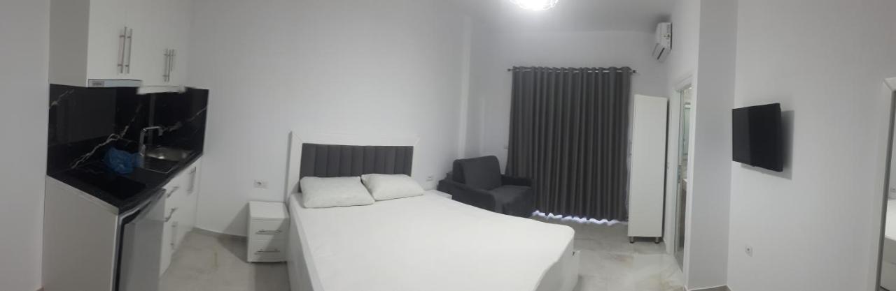 Hotel Zeka Ксамил Экстерьер фото