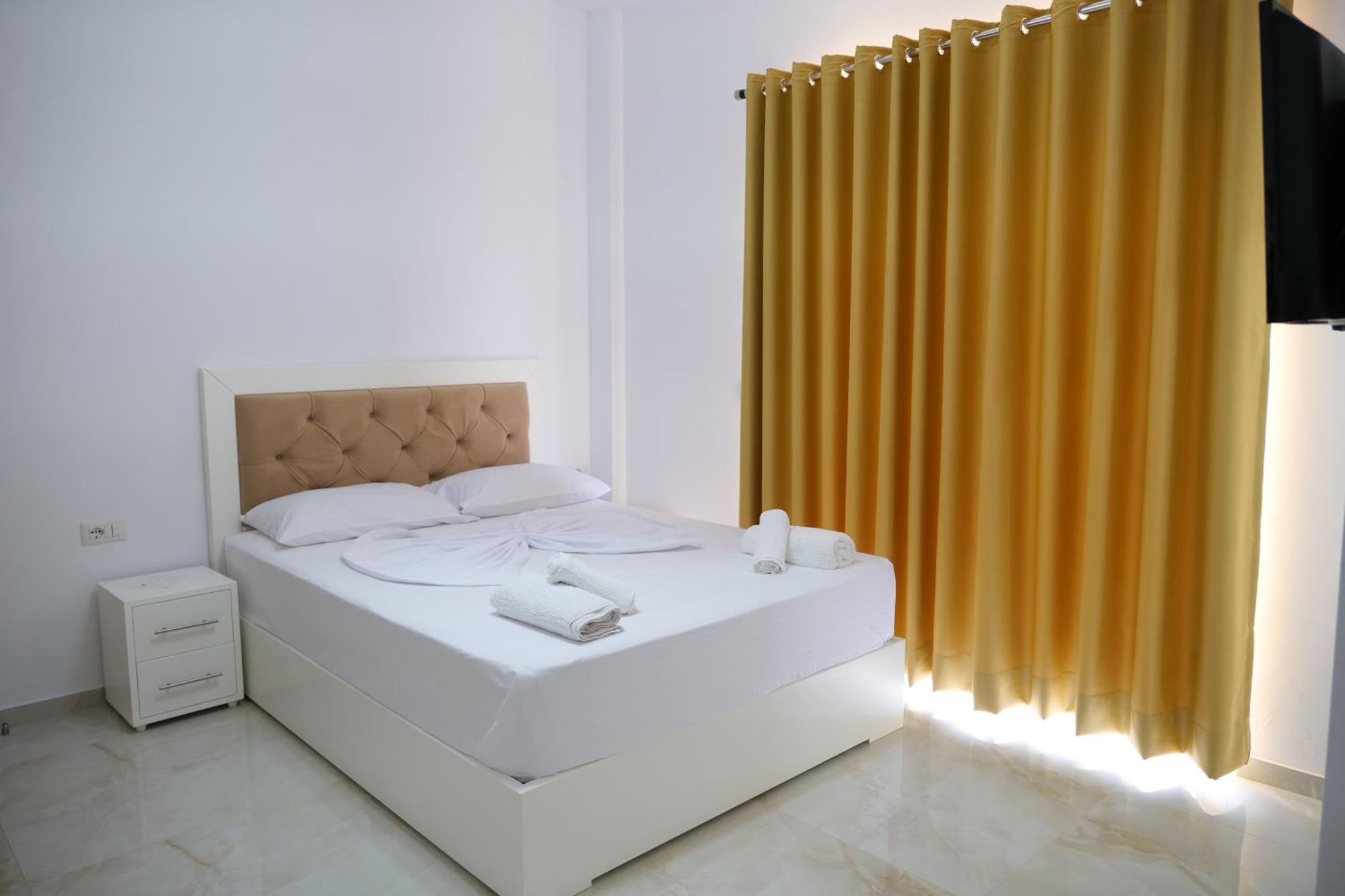 Hotel Zeka Ксамил Экстерьер фото