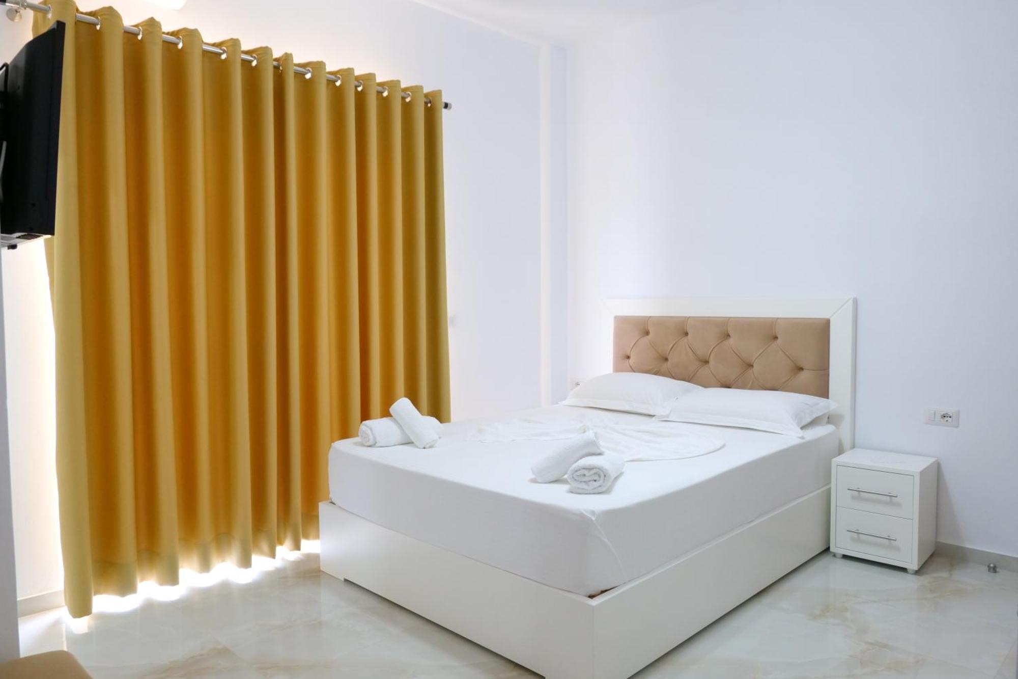 Hotel Zeka Ксамил Экстерьер фото