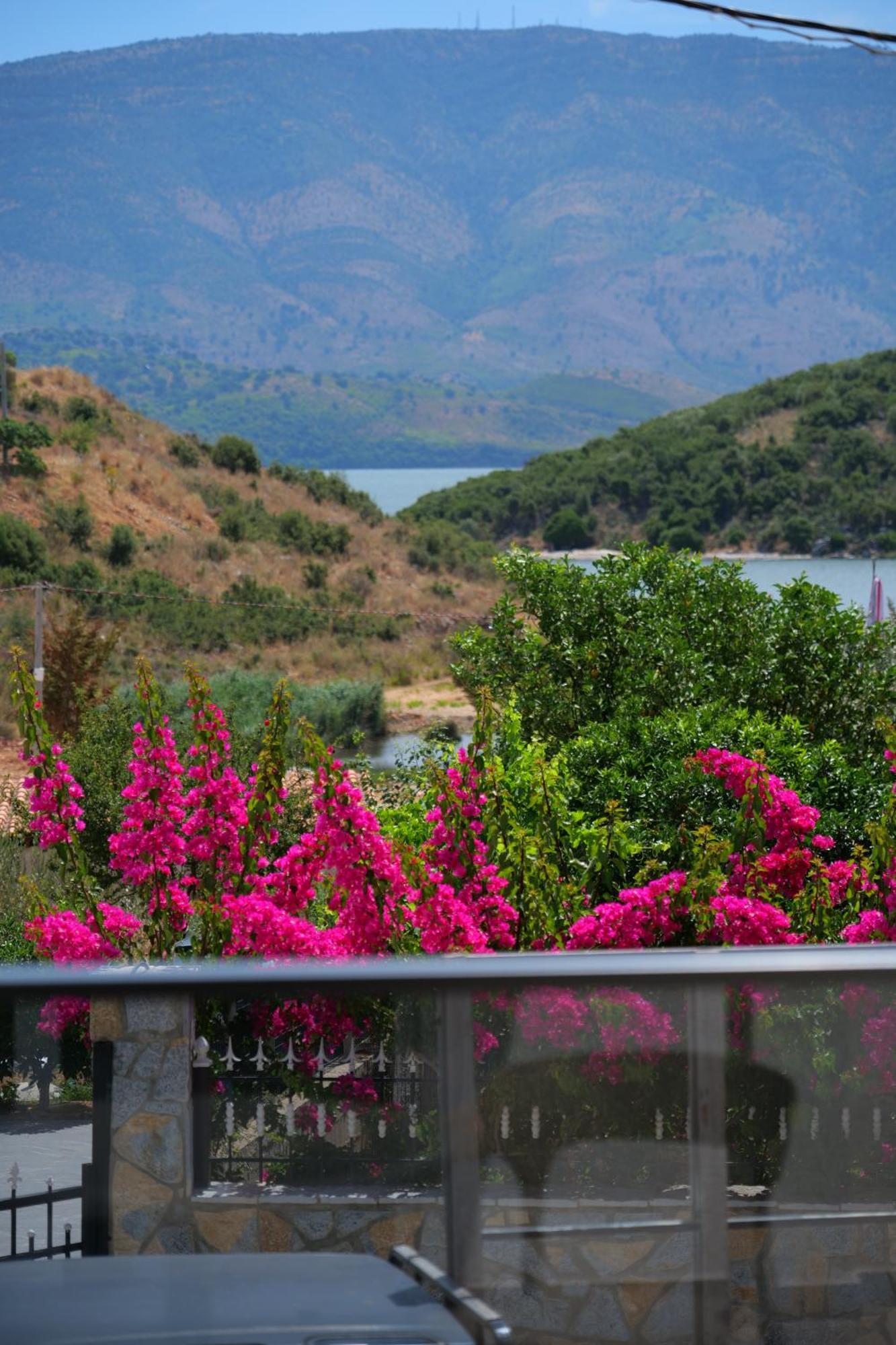 Hotel Zeka Ксамил Экстерьер фото